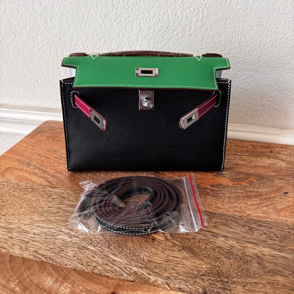 LEATHER INSIDE & OUT Black Red Green Colorblock Epsom 22 KL Pochette Bag S16 - Picture 12 of 13